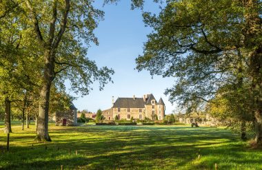 Discover Le Logis de la Chabotterie with your family in Vendée Bocage