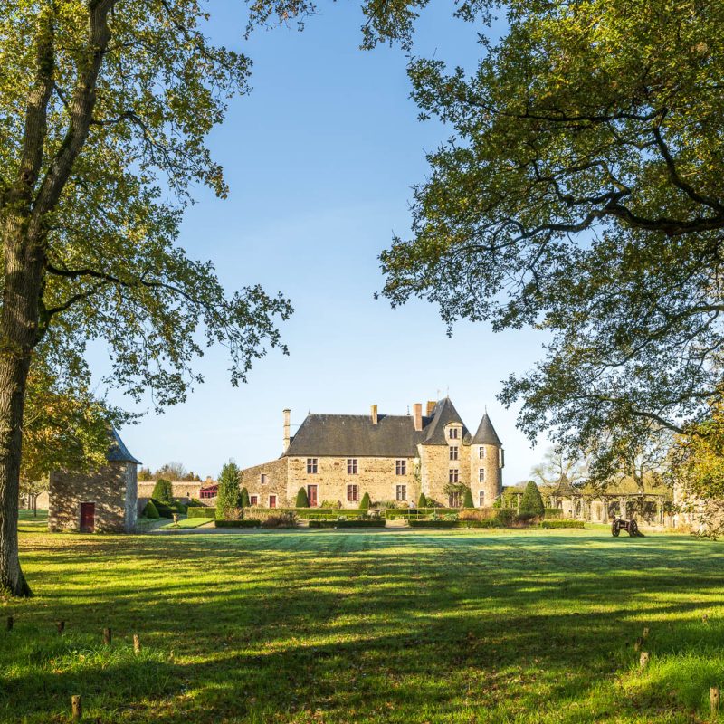 Discover Le Logis de la Chabotterie with your family in Vendée Bocage