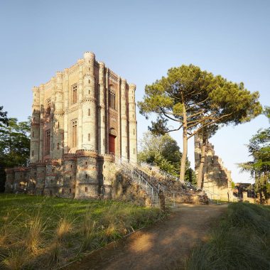 Le Sanctuaire de la Salette et sa végétation en Vendée Bocage.