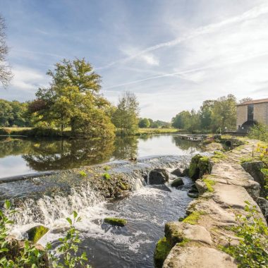 The La Roche Valley in Tiffauges in Vendée Bocage, an ideal place for hiking.