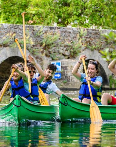 Canoeing in Rocheservière with family or friends, in Vendée Bocage.