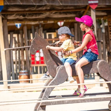 Les animations et jeux pour enfants à découvrir en famille au Château de Tiffauges en Vendée Bocage