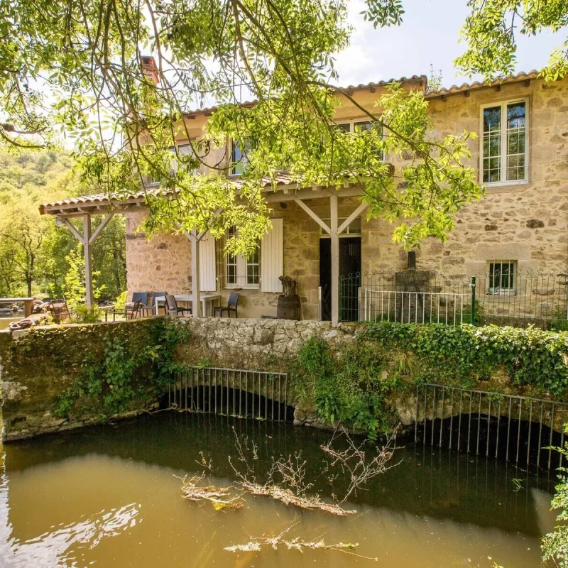 Casa rural rodeada de naturaleza para vacaciones familiares cerca de Puy du Fou en Vendée